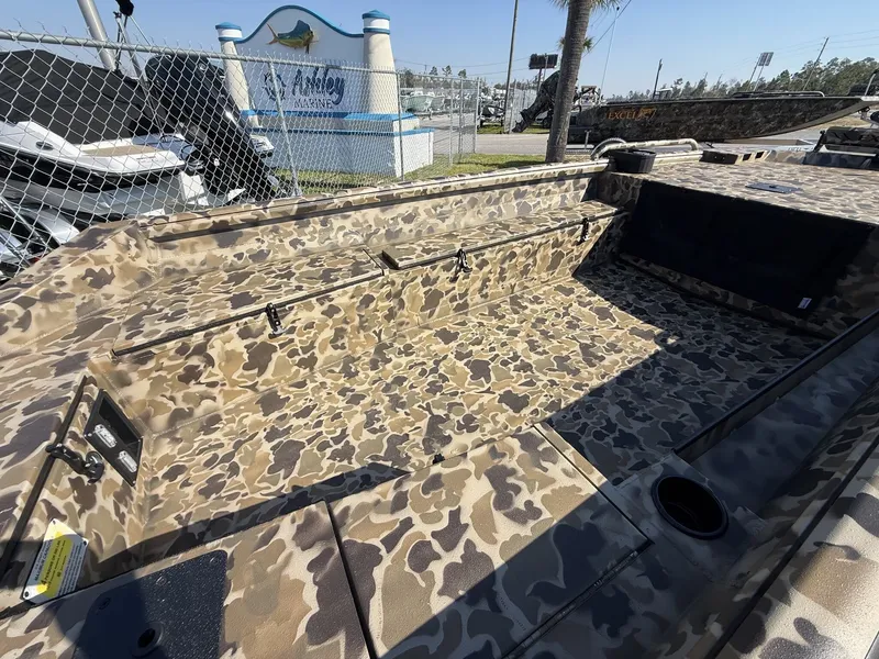 Slide: The Image of Excel 1751 Viper F4 2026 - 5