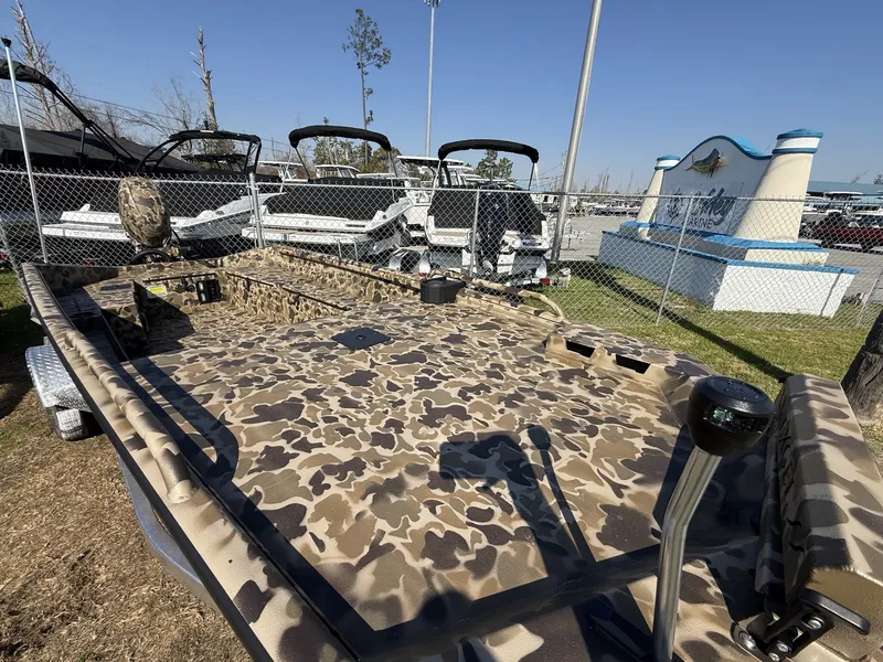 Slide: The Image of Excel 1751 Viper F4 2026 - 7