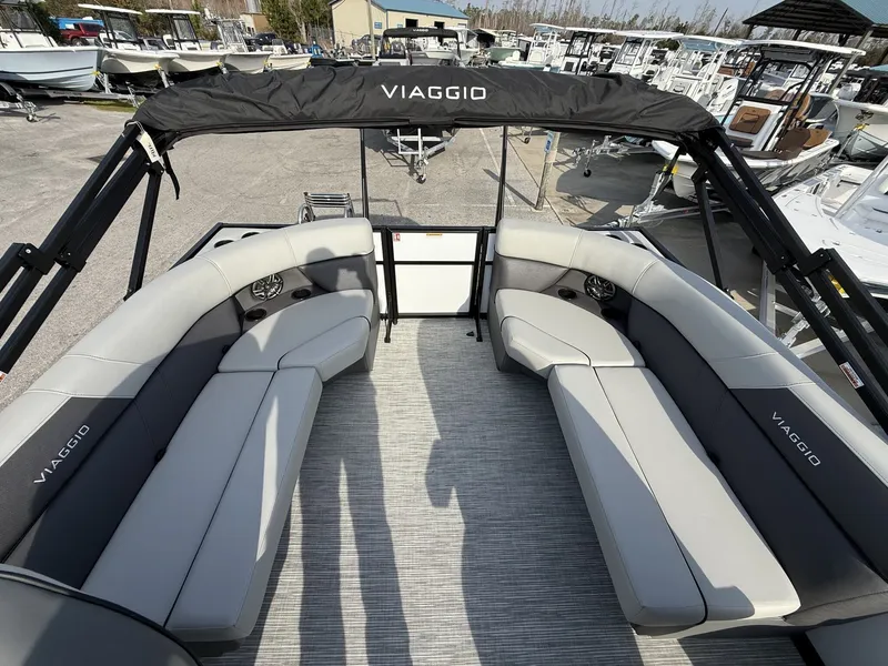 Slide: The Image of Viaggio Lago V-U 20 2026 - 6