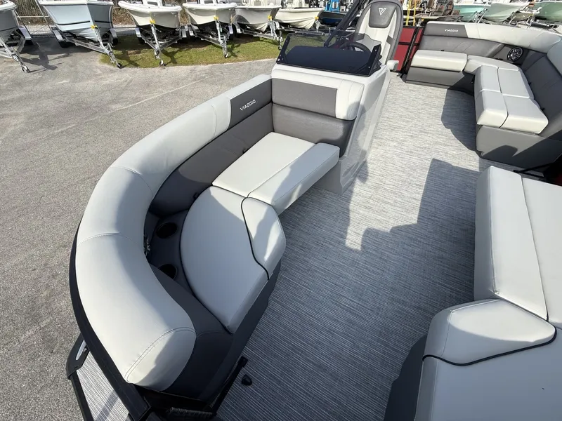 Slide: The Image of Viaggio Lago V 20 C 2026 - 6