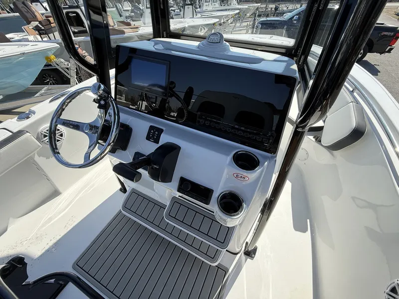 Slide: The Image of Tidewater 220 LXF 2026 - 14