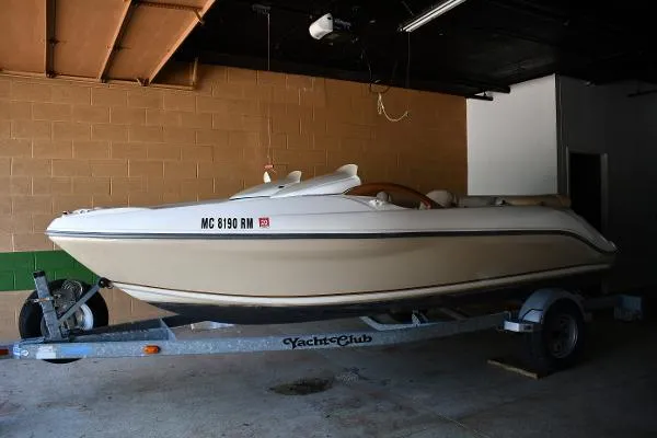 Slide: The Image of Sea-Doo Challenger 1800 1997 - 0