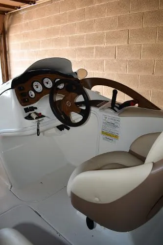 Slide: The Image of Sea-Doo Challenger 1800 1997 - 7