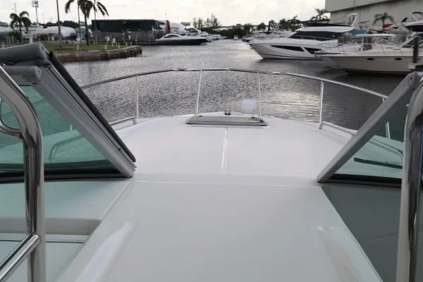 Slide: The Image of Chaparral 330 Signature 2014 - 6