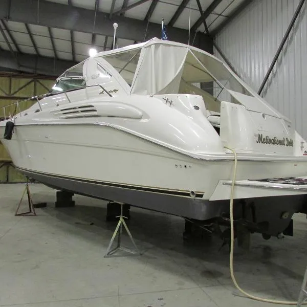 Slide: The Image of Sea Ray 450 Sundancer 1996 - 1
