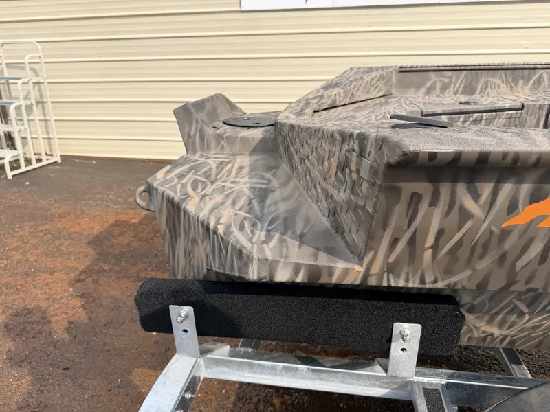 Slide: The Image of Alweld 1652 Invader 2026 - 6