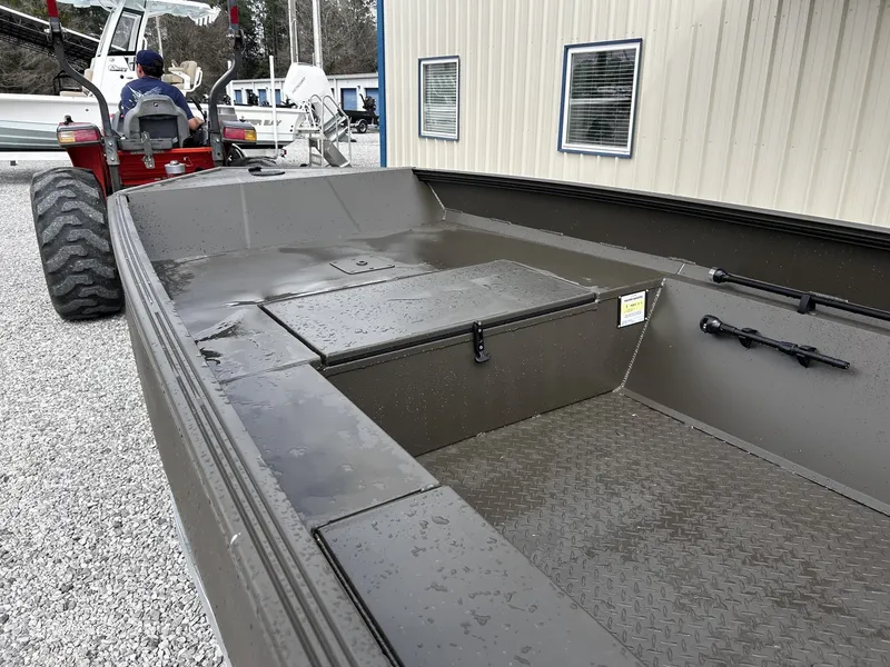 Slide: The Image of Edge Boats 1756DB 2026 - 8