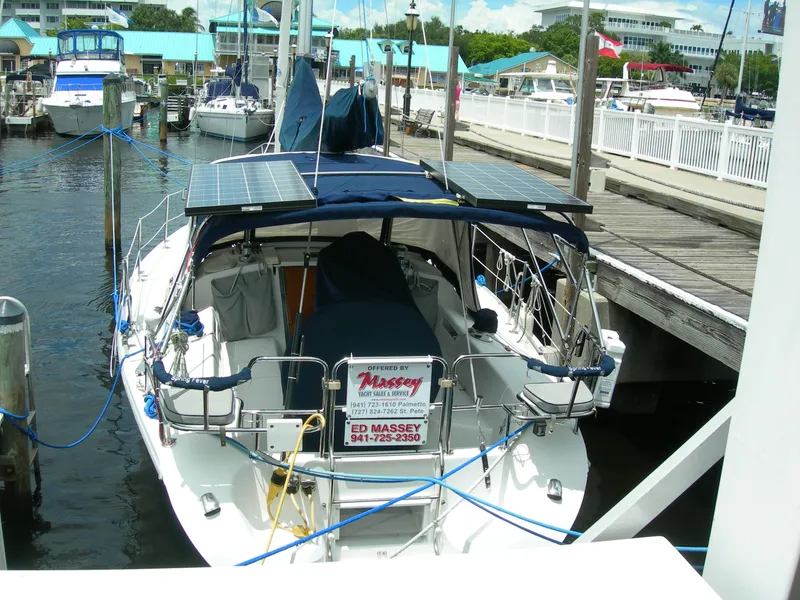 Slide: The Image of Catalina 34 MkII 2004 - 10