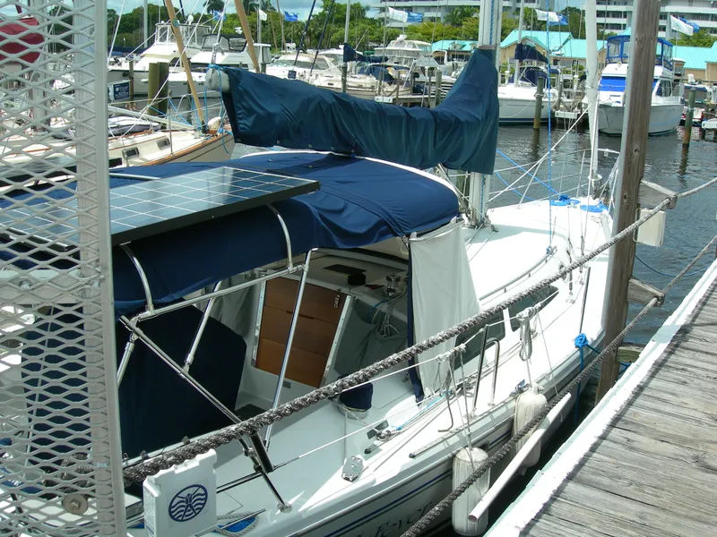 Slide: The Image of Catalina 34 MkII 2004 - 4