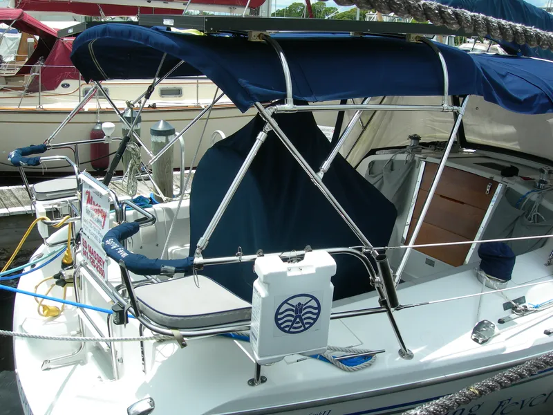 Slide: The Image of Catalina 34 MkII 2004 - 8