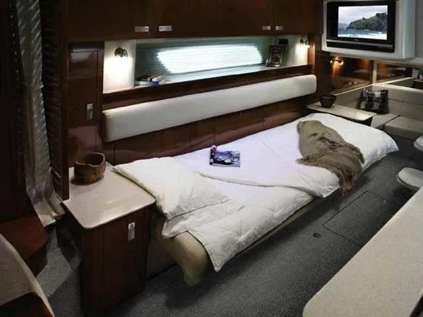 Slide: The Image of Sea Ray 370 Sundancer 2009 - 10