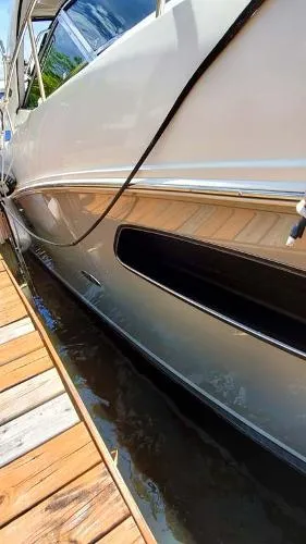 Slide: The Image of Sea Ray 370 Sundancer 2009 - 6