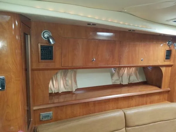 Slide: The Image of Four Winns 338 Vista Cruiser 2007 - 5
