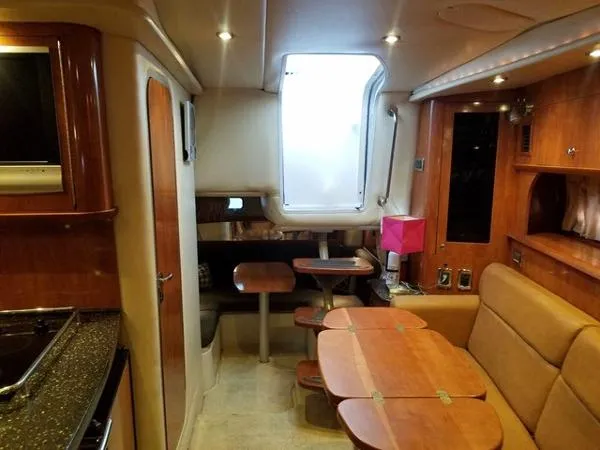 Slide: The Image of Four Winns 338 Vista Cruiser 2007 - 8