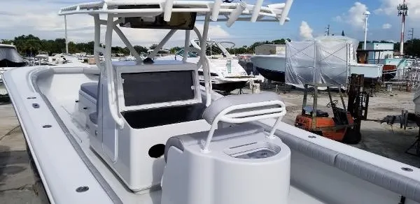 Slide: The Image of Yellowfin 36 Center Console 2003 - 3