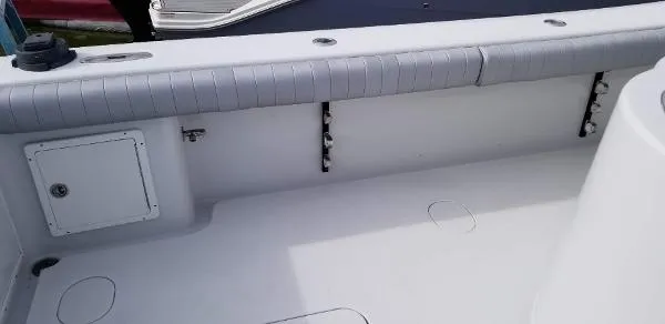 Slide: The Image of Yellowfin 36 Center Console 2003 - 9