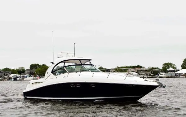 Slide: The Image of Sea Ray 390 Sundancer 2005 - 0