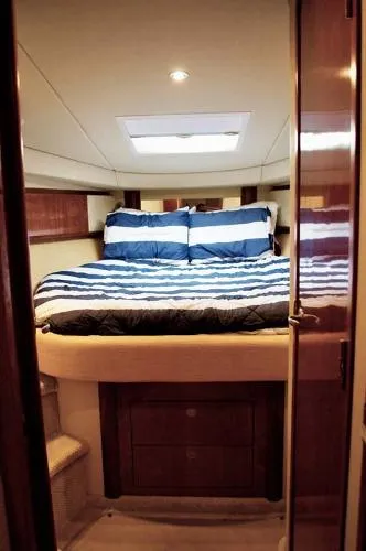 Slide: The Image of Sea Ray 390 Sundancer 2005 - 9