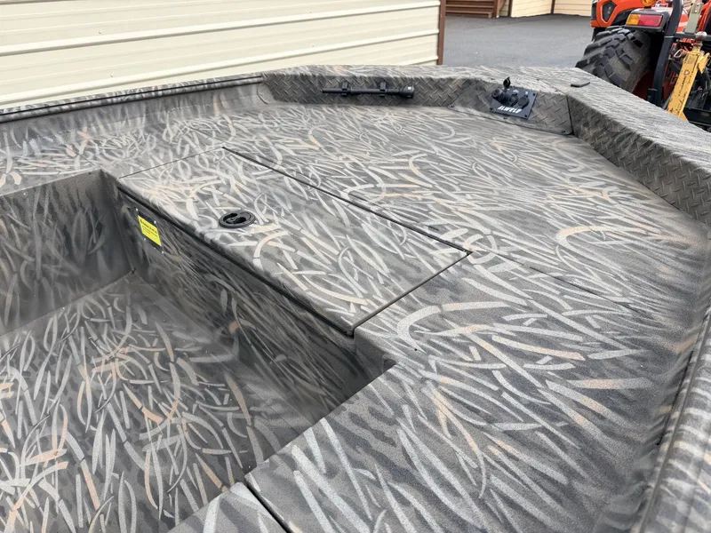 Slide: The Image of Alweld 756 INVADER 2026 - 6