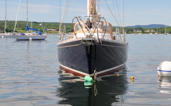 Slide: The Image of Islander YachtCraft 37 1974 - 6