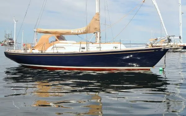 Slide: The Image of Islander YachtCraft 37 1974 - 8