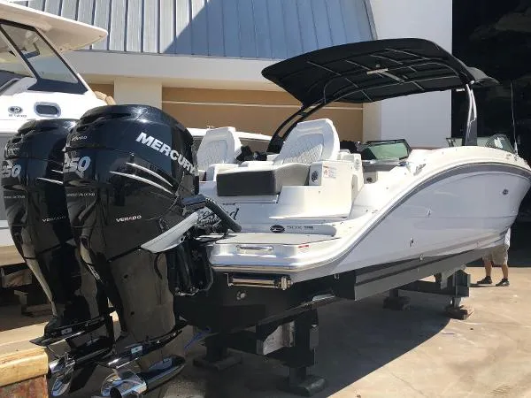 Slide: The Image of Sea Ray SDX 290 Outboard 2017 - 0