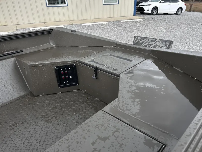 Slide: The Image of Edge Duck Boats HSPD Series 1656DB 2026 - 8