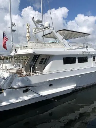 Slide: The Image of Inace Motoryacht 1991 - 3