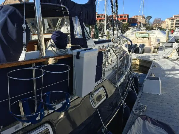 Slide: The Image of Nauticat 40 Pilothouse Ketch 1985 - 2