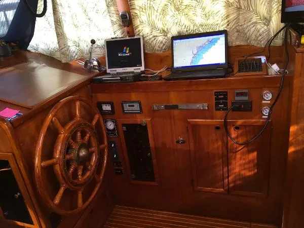 Slide: The Image of Nauticat 40 Pilothouse Ketch 1985 - 5