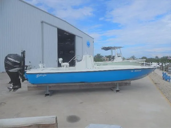 Slide: The Image of Yellowfin 24 Bay 2011 - 1