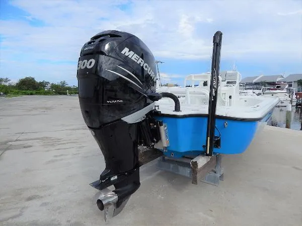 Slide: The Image of Yellowfin 24 Bay 2011 - 4