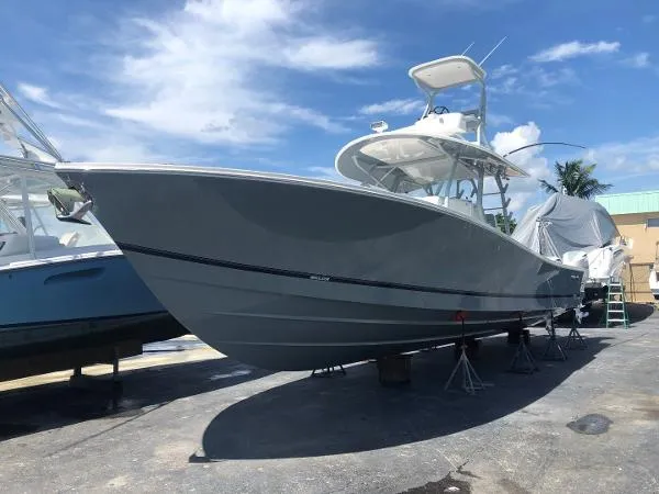 Slide: The Image of Regulator Marine 41 2018 - 0