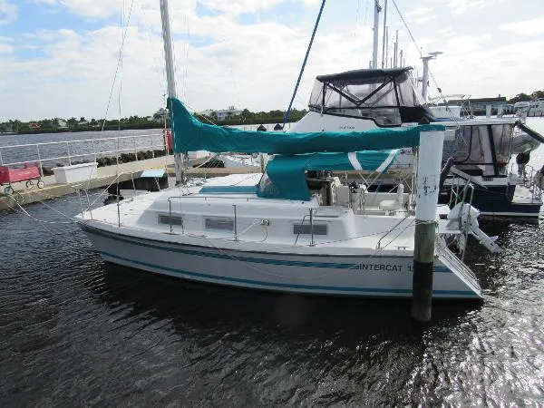 Slide: The Image of Endeavour Catamaran Corp Intercat 1500 1990 - 0