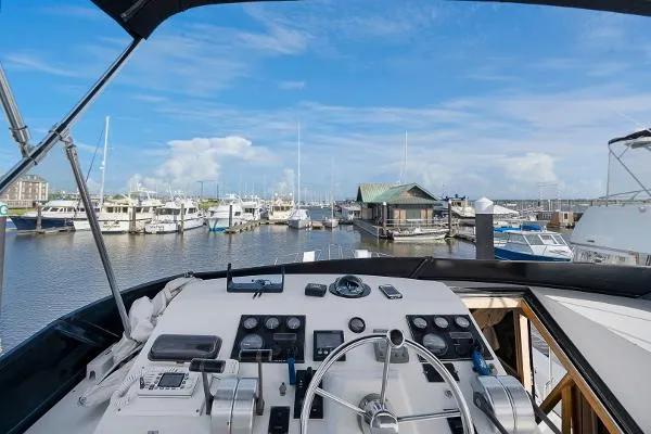 Slide: The Image of Navigator 53 Classic Motoryacht 1995 - 10