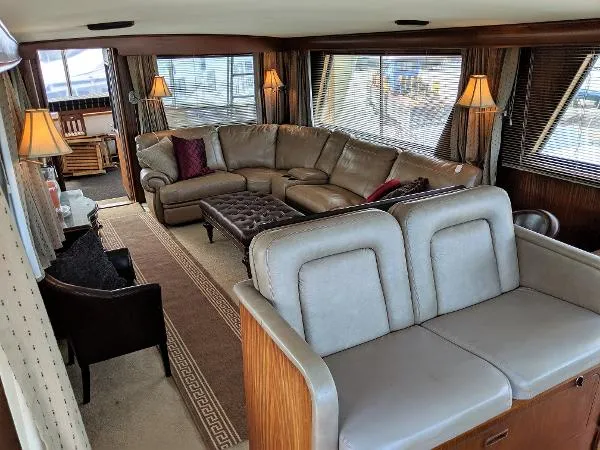 Slide: The Image of Hatteras 63 Cockpit Motoryacht 1987 - 3