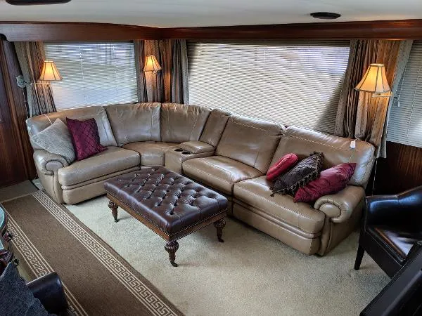 Slide: The Image of Hatteras 63 Cockpit Motoryacht 1987 - 4
