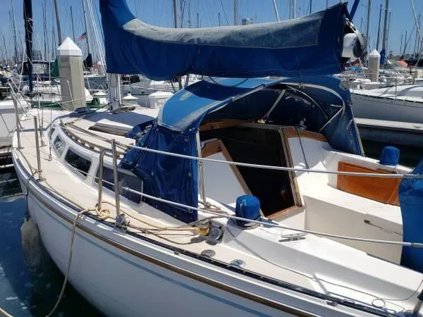 Slide: The Image of Catalina 30 1984 - 1