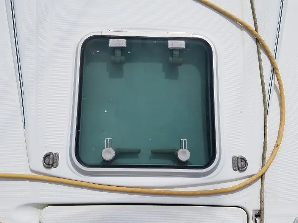 Slide: The Image of Beneteau 440 1996 - 6