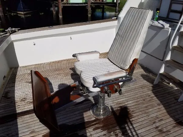 Slide: The Image of Custom Sportsfisherman 1984 - 11