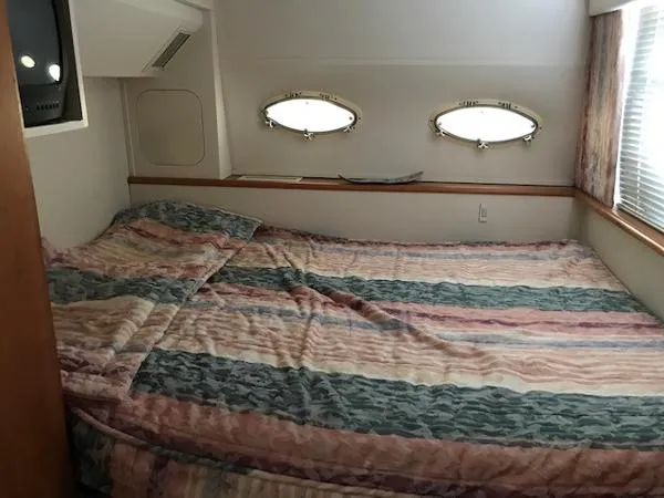 Slide: The Image of Silverton 322 Motor Yacht 1998 - 11
