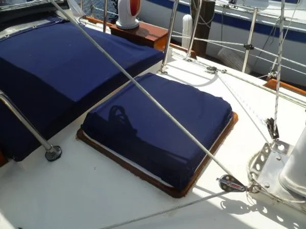 Slide: The Image of Pacific Seacraft Orion 27 MKII 1990 - 7