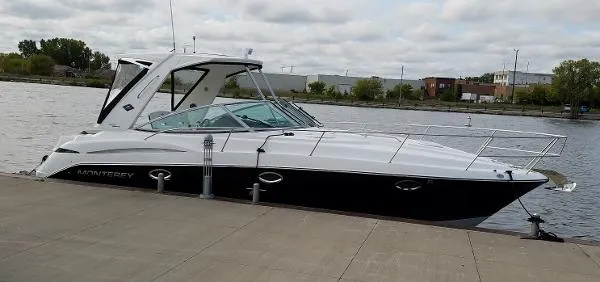 Slide: The Image of Monterey 355 Sport Yacht 2015 - 1