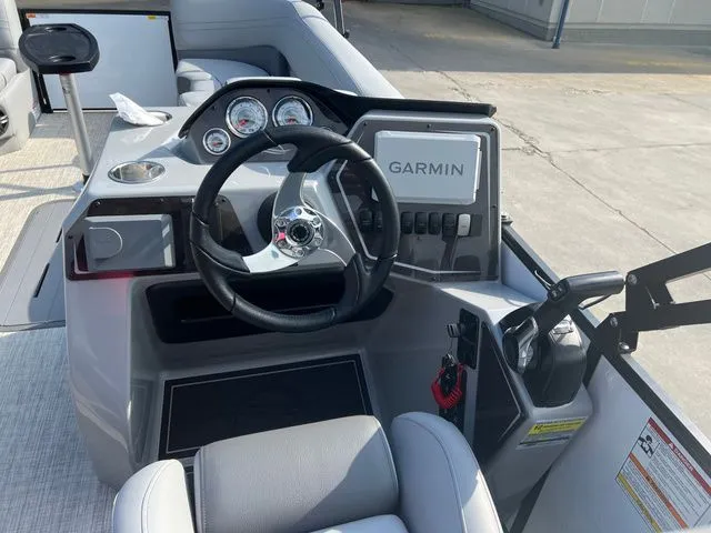 Slide: The Image of SunCatcher Fusion Series 324SS 2025 - 37