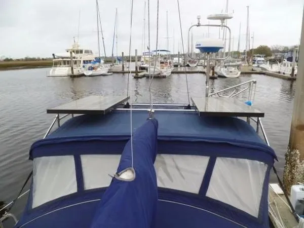 Slide: The Image of Catalina 36 MkII 2000 - 5