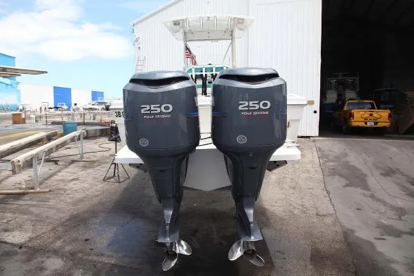 Slide: The Image of Custom Harpoon 28 Center Console 2008 - 4