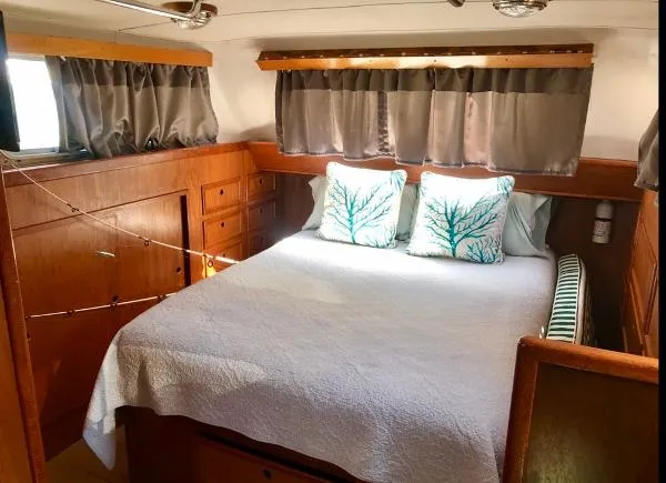 Slide: The Image of Willard Trawler Yacht Conversion 1986 - 3