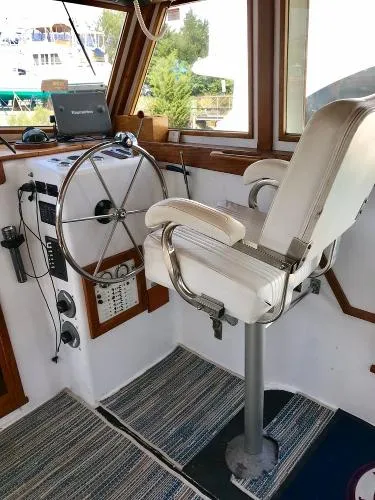 Slide: The Image of Willard Trawler Yacht Conversion 1986 - 5