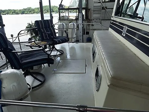 Slide: The Image of Harbor Master 52 Standard Diesel 1989 - 4