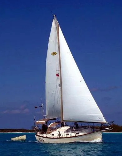 Slide: The Image of Island Packet Sloop 1986 - 0